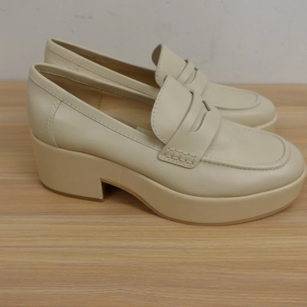 Dolce Vita Womens Platform Penny Loafers 8.5 Cream Y2K Cyber Prep Chunky Retro